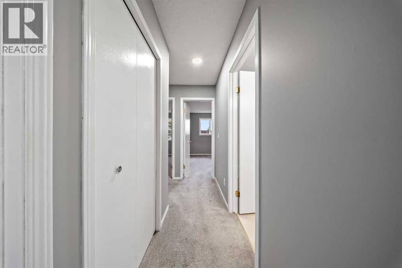 13 Country Hills Rise NW — photo 12 of 23