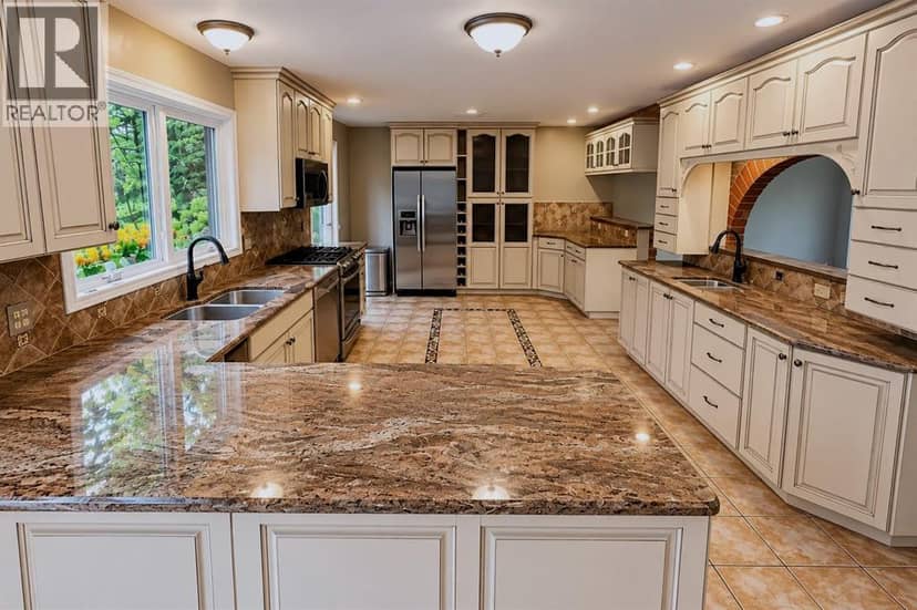 94 Redwood Meadows Drive — photo 16 of 40