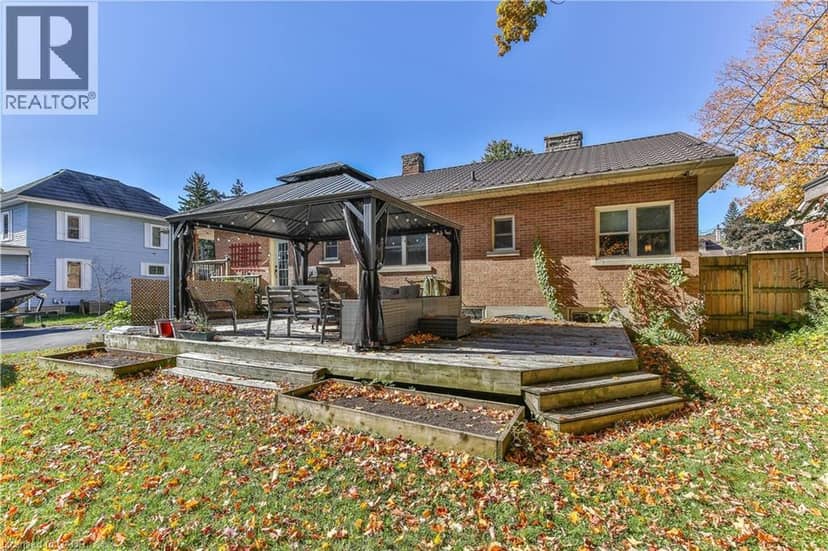 66 LISGAR Avenue — photo 39 of 40