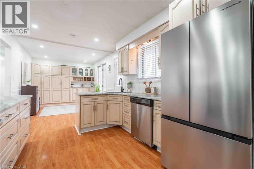 68 ABERDEEN Street — photo 16 of 40