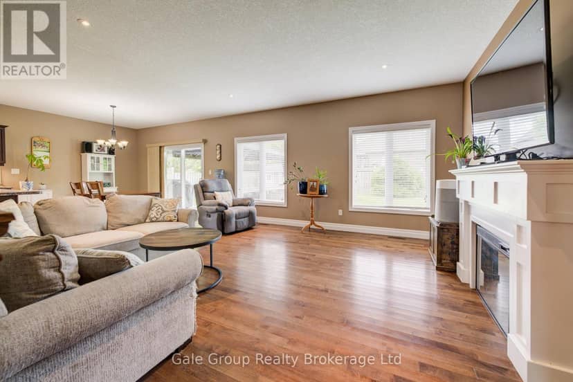 47 Graydon Drive — photo 11 of 38