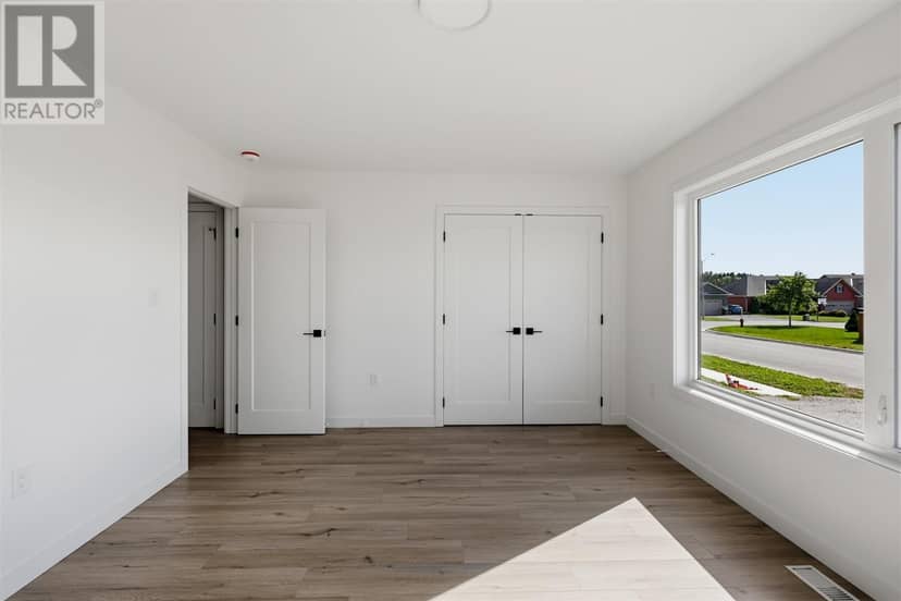 215 Greenfield DR — photo 13 of 40