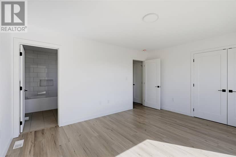 215 Greenfield DR — photo 14 of 40