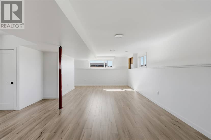 215 Greenfield DR — photo 24 of 40