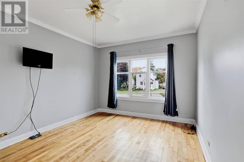 148 Walnut ST — photo 10 of 40
