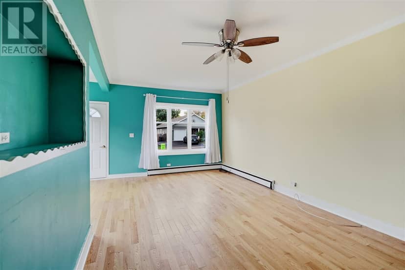 148 Walnut ST — photo 4 of 40