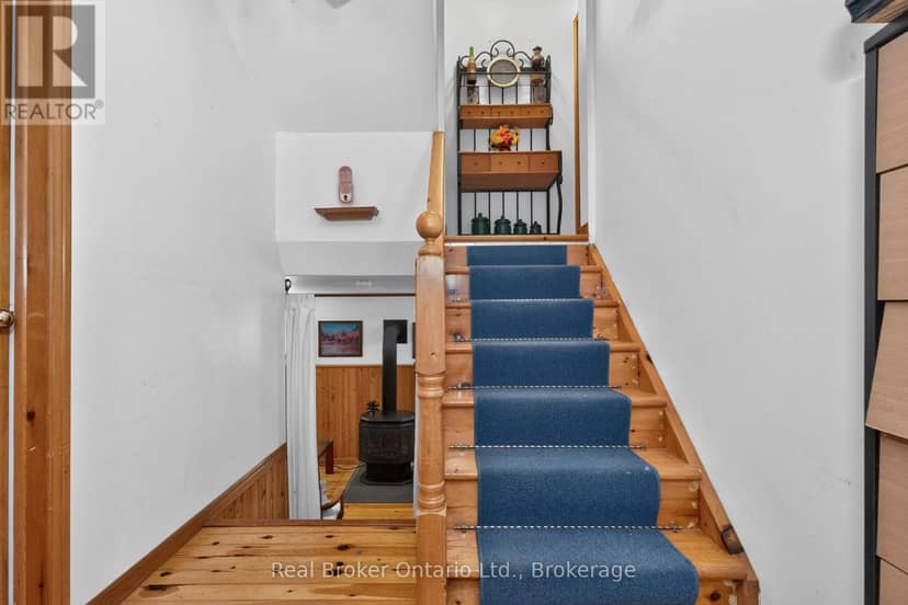 81 Andrew Drive — photo 15 of 35