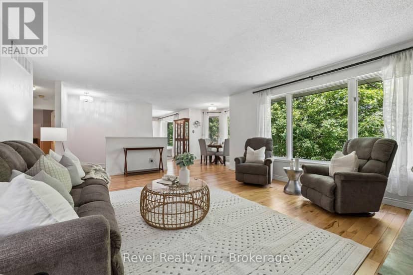 18 Bessie Avenue S — photo 15 of 40