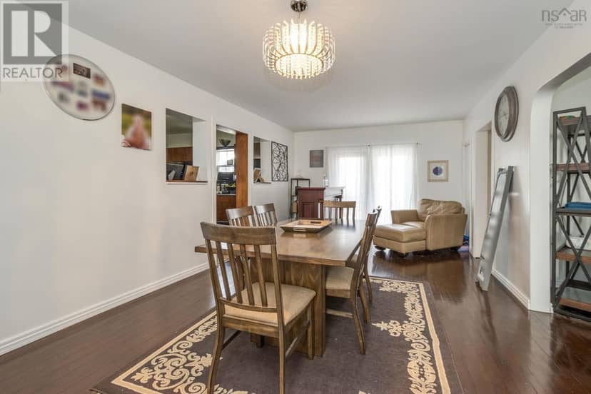 102 North Foord Street — photo 12 of 38