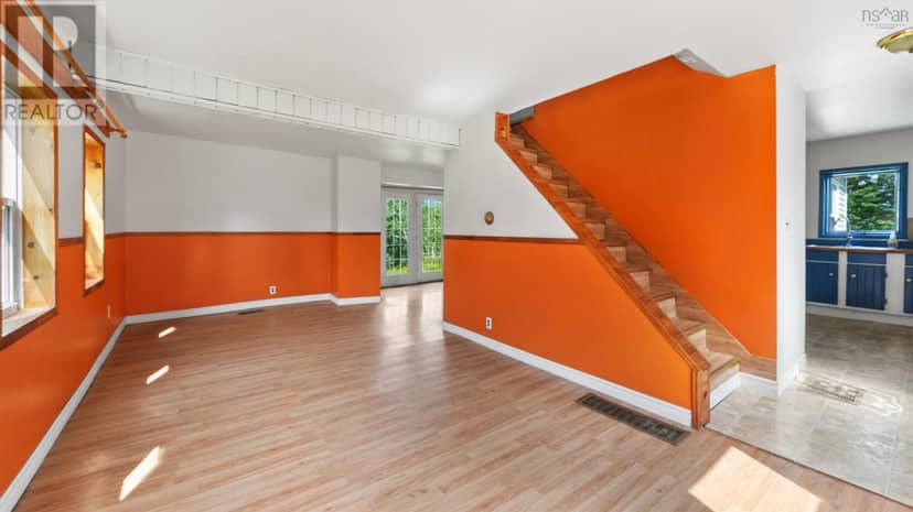 249 Pine Hill Drive — photo 11 of 40