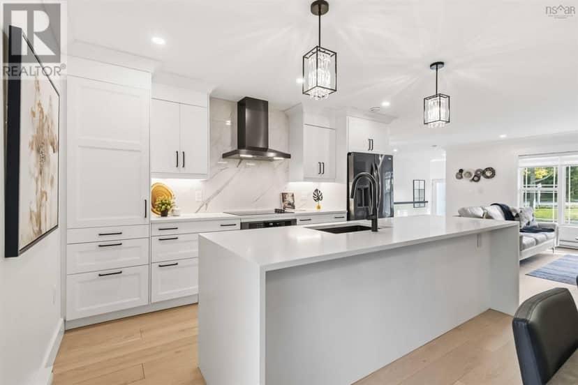 144 Montague Rd — photo 20 of 40