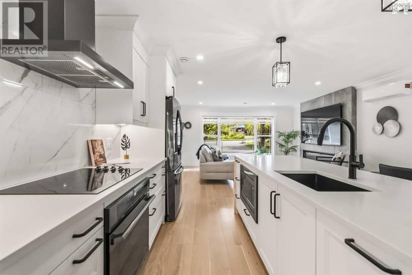 144 Montague Rd — photo 23 of 40