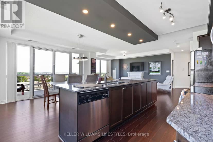 1004 - 1030 Coronation Drive — photo 16 of 33