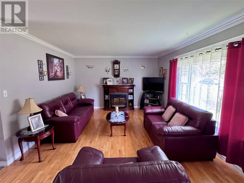 16 Elms Place — photo 9 of 24