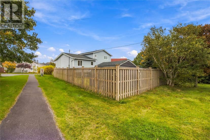 39 Yetman Drive — photo 38 of 40