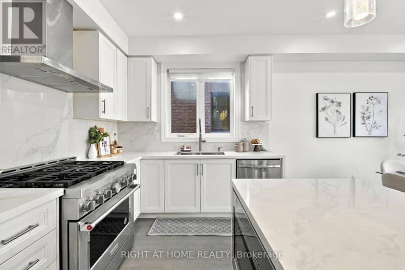 15 Ronald Street — photo 16 of 40