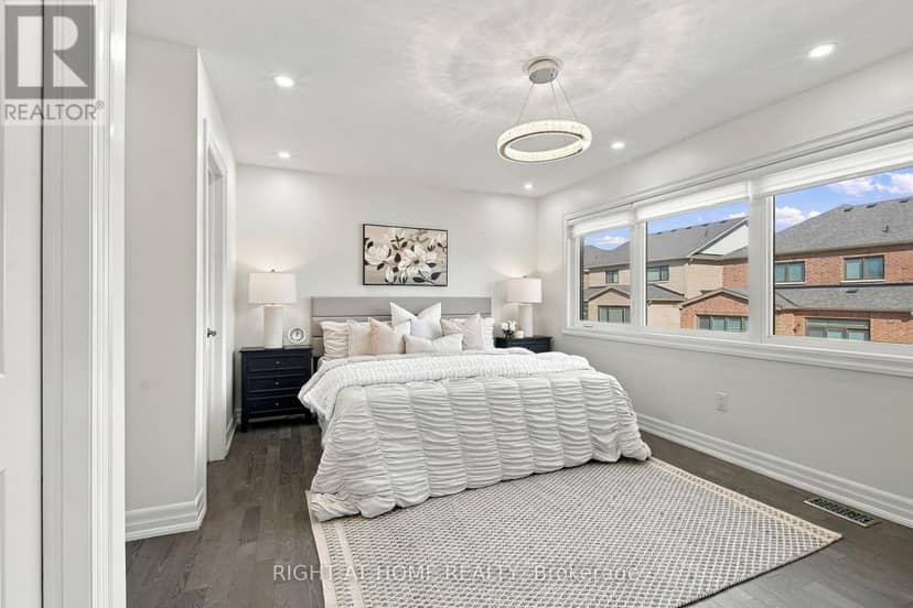 15 Ronald Street — photo 19 of 40