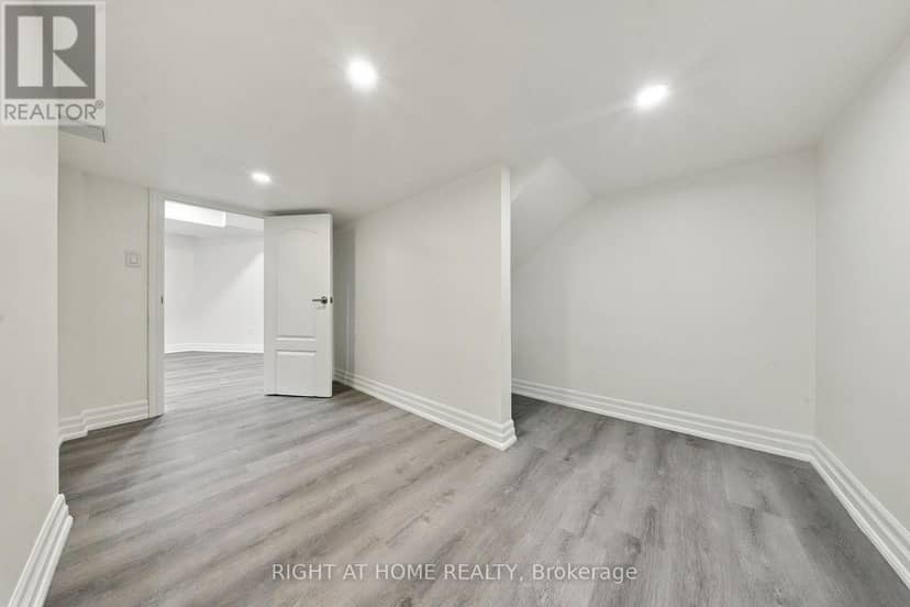15 Ronald Street — photo 36 of 40