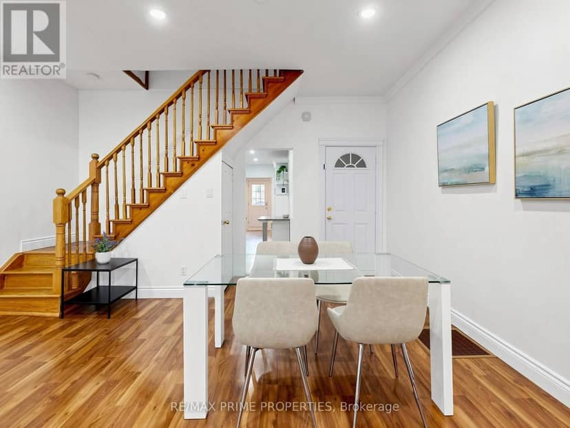 18 Dentonia Park Avenue, Toronto, photo 6
