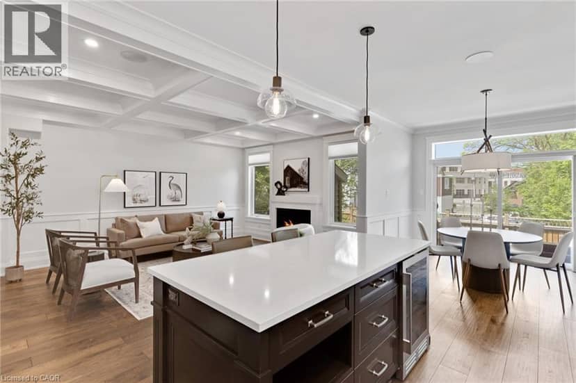12 GEORGE Street — photo 12 of 35