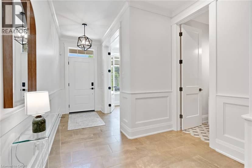 12 GEORGE Street — photo 3 of 35