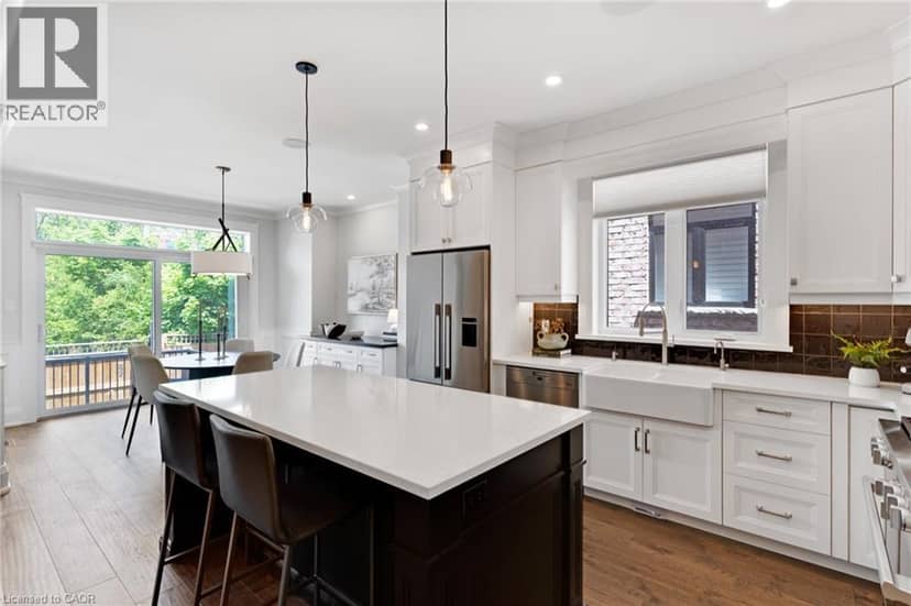 12 GEORGE Street — photo 9 of 35