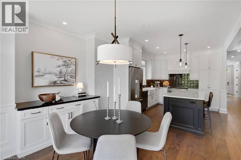 12 GEORGE Street — photo 14 of 35