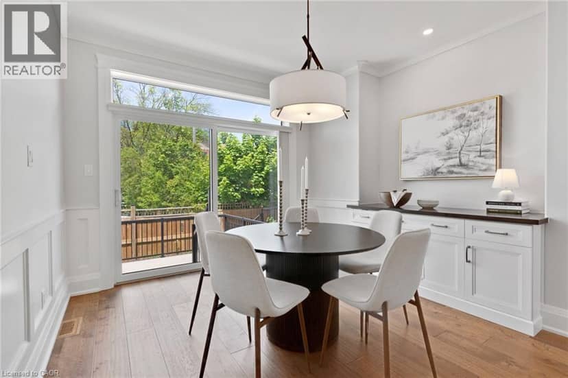 12 GEORGE Street — photo 13 of 35