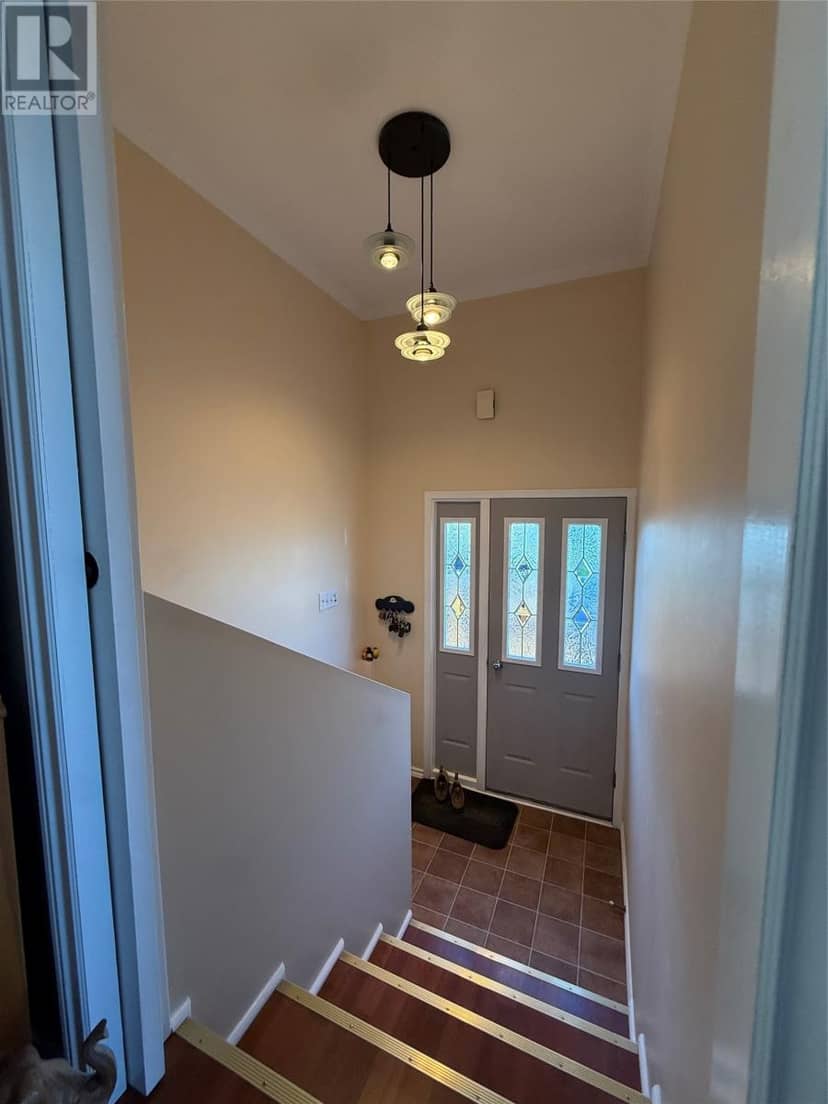 2 & 2A Willcotts Lane — photo 9 of 28