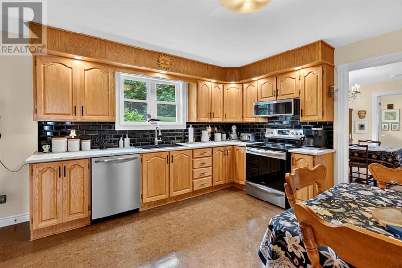 242 Southside Road — photo 14 of 40