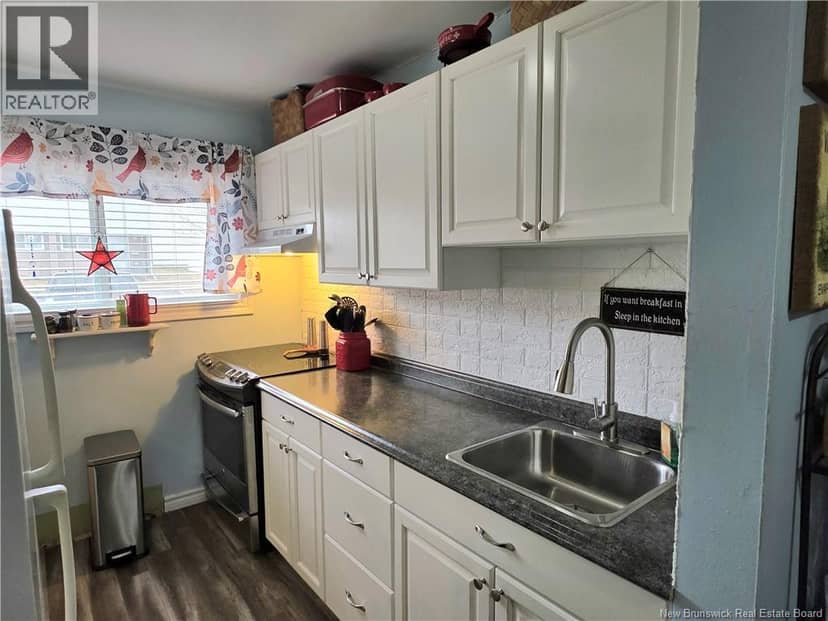 24 Suffolk Unit# 13, Riverview, photo 7