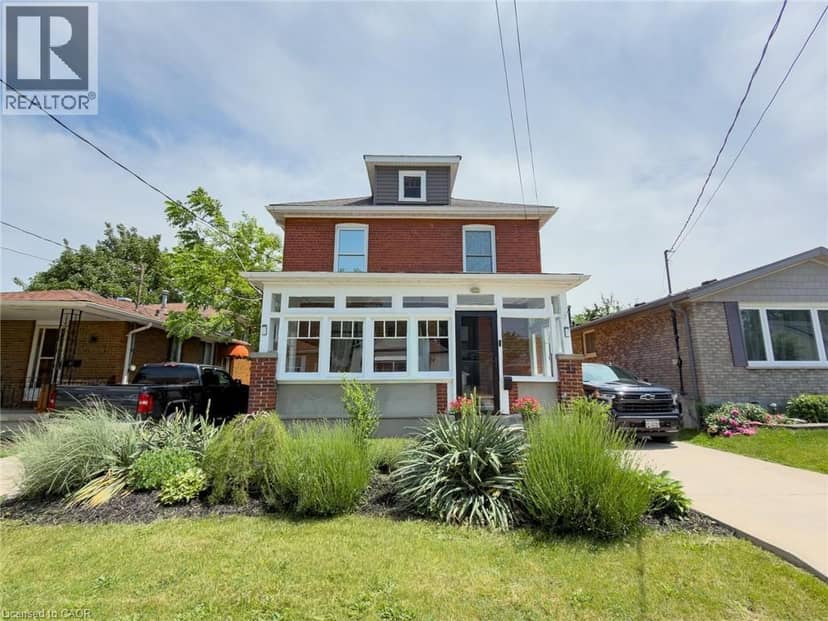 32 LORNE Street — photo 2 of 32