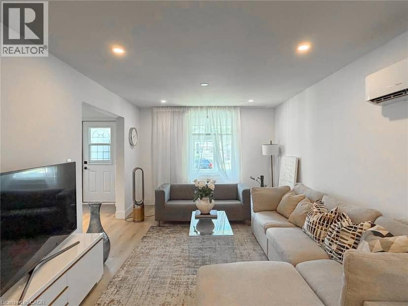 32 LORNE Street — photo 14 of 32