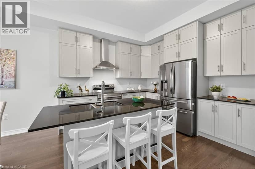 67 STARFIRE Crescent — photo 13 of 40