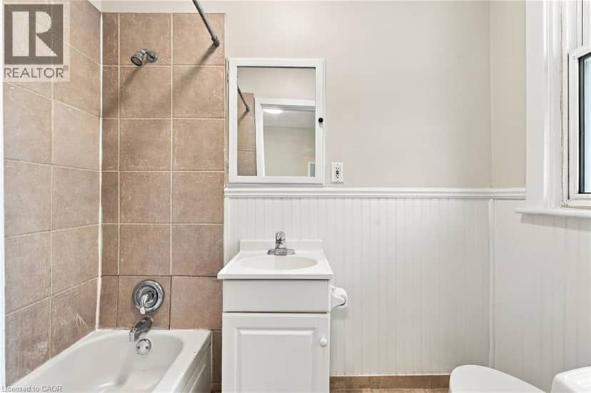 100 BALSAM Avenue S — photo 24 of 40