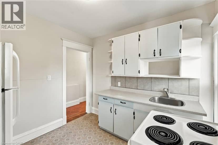 100 BALSAM Avenue S — photo 26 of 40