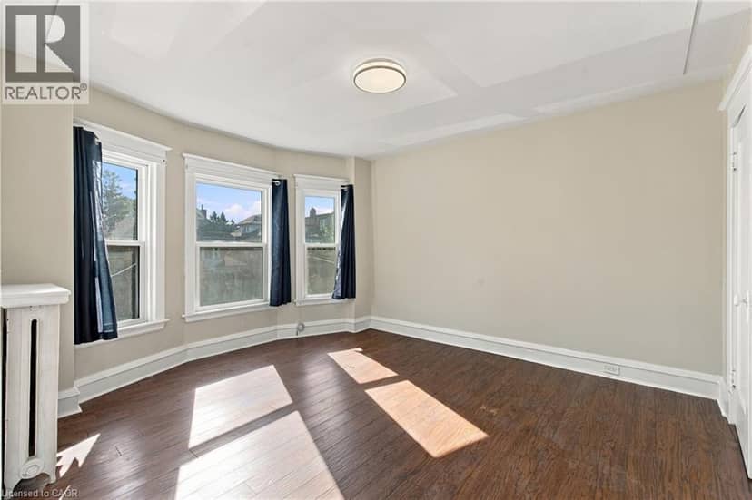 100 BALSAM Avenue S — photo 29 of 40