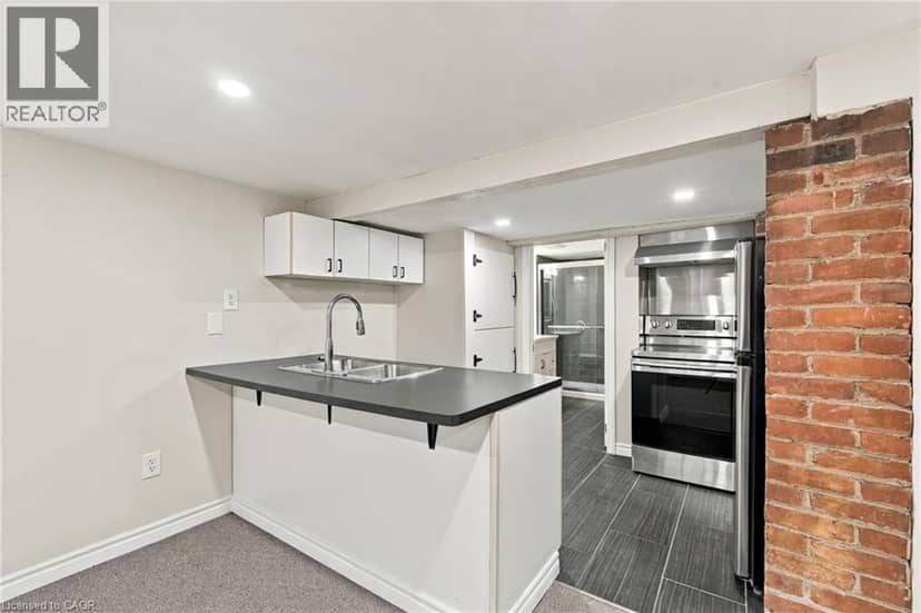 100 BALSAM Avenue S, Hamilton, photo 8