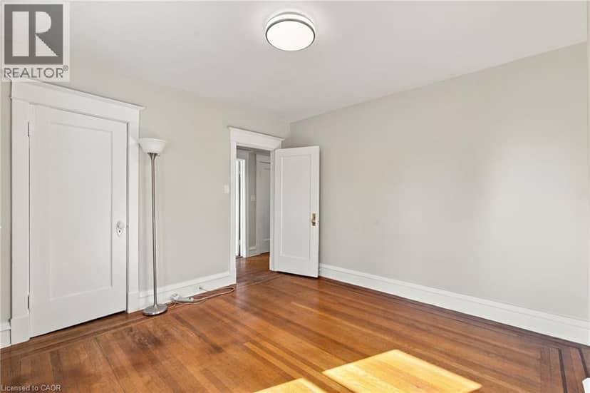 100 BALSAM Avenue S — photo 28 of 40