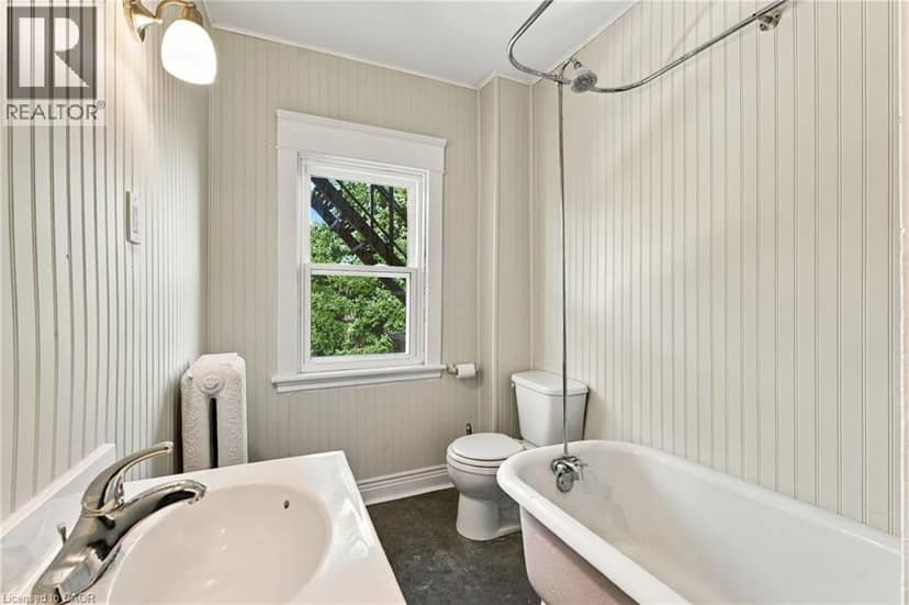 100 BALSAM Avenue S — photo 34 of 40