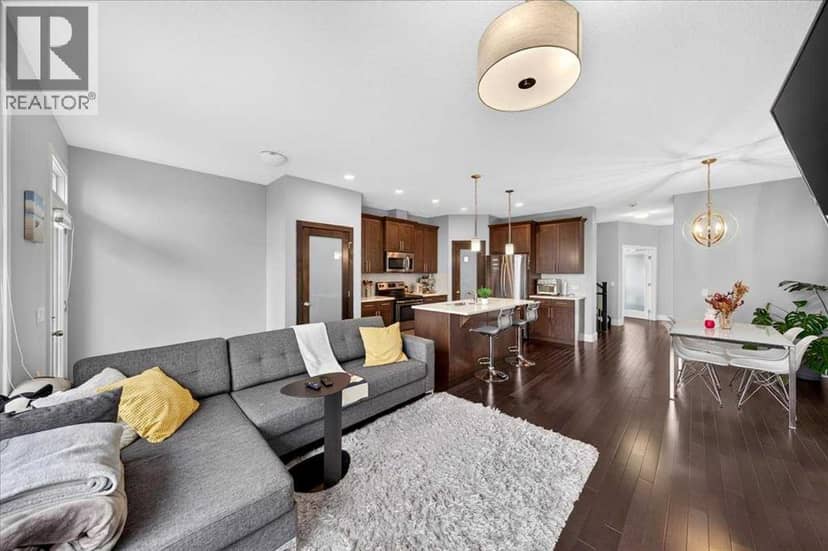 416 37 Avenue NW — photo 18 of 40