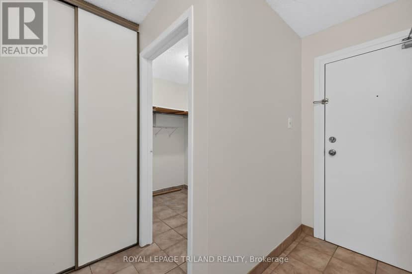 130 - 1096 Jalna Boulevard — photo 17 of 22