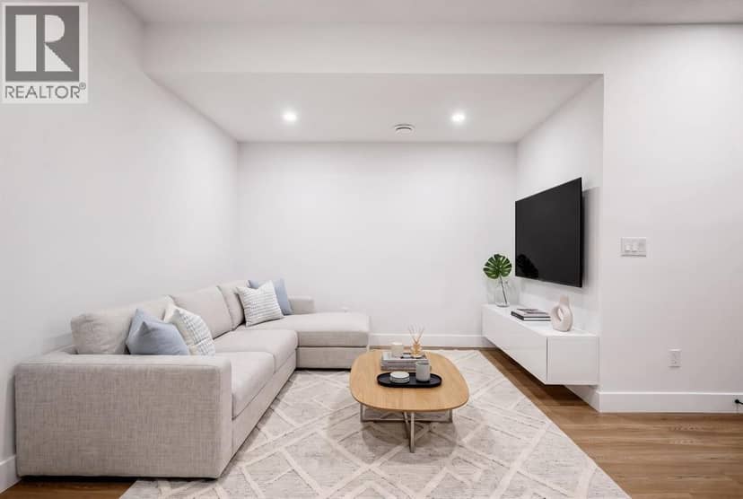 420 32 Avenue NW — photo 33 of 40