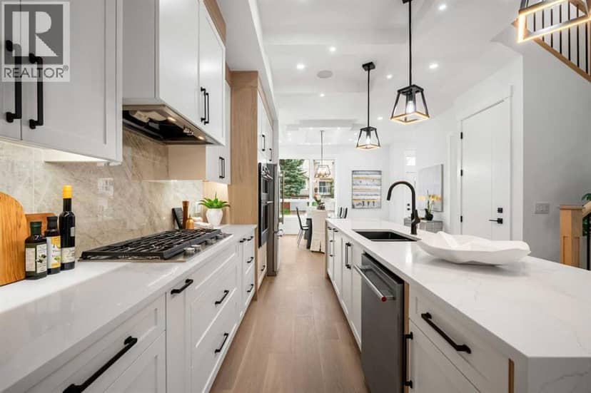 420 32 Avenue NW — photo 14 of 40
