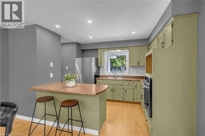 218 NORTHUMBERLAND Street — photo 14 of 40