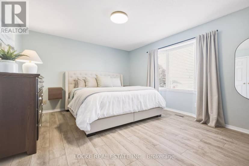 2174 Saturn Crescent — photo 23 of 40