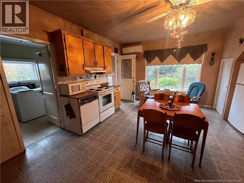3694 Principale Street — photo 14 of 40