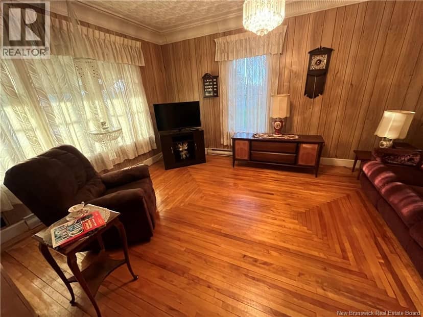 3694 Principale Street — photo 23 of 40