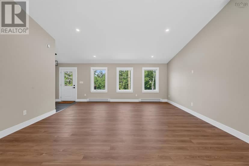 10546 Highway 7 Highway — photo 13 of 40