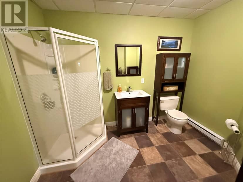 70 Harmsworth Drive — photo 40 of 40